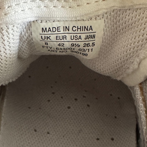 Mavic Women’s 9.5 Road Bike Shoes w/ Cleats – Peloton Compatible, White - Picture 6 of 7